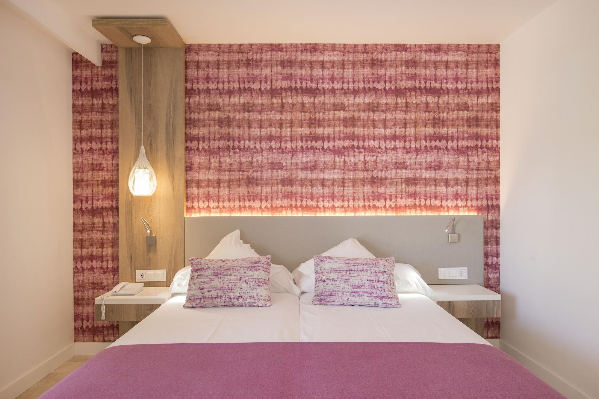 Hotel Bella Playa & Spa Кала Ратхада Екстериор снимка