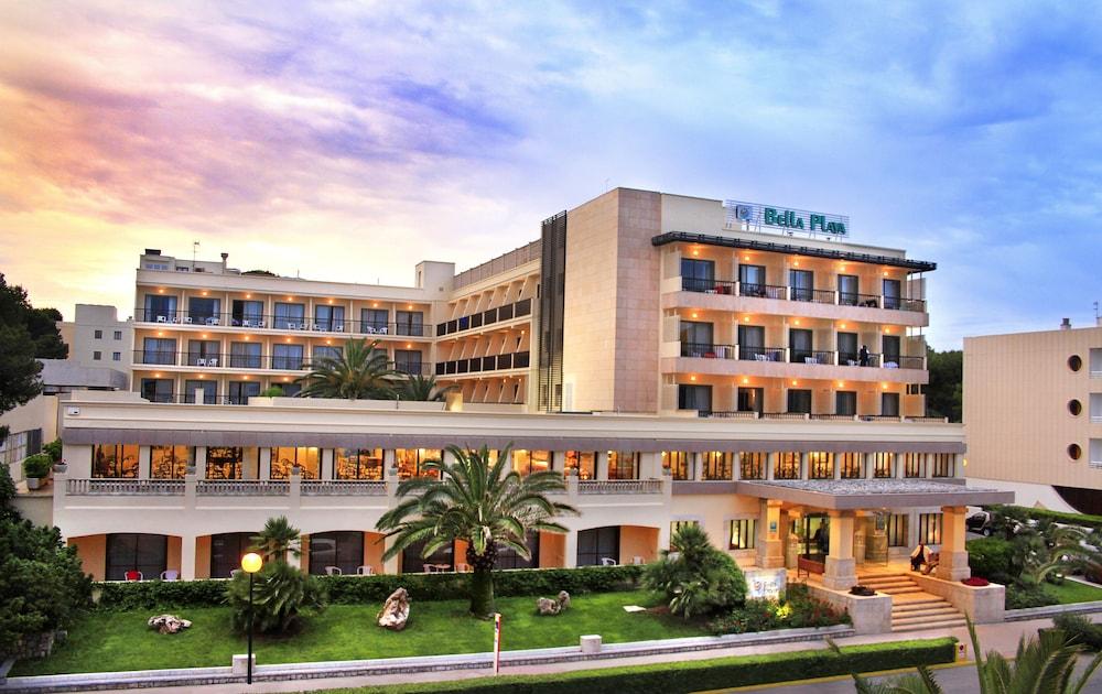 Hotel Bella Playa & Spa Кала Ратхада Екстериор снимка