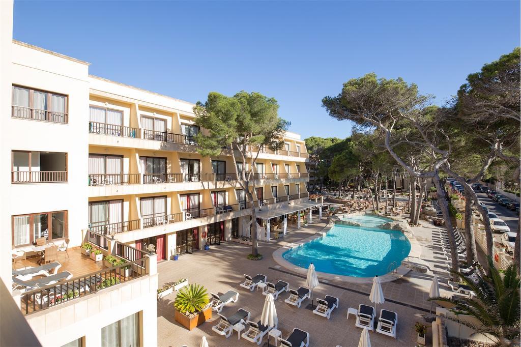 Hotel Bella Playa & Spa Кала Ратхада Екстериор снимка